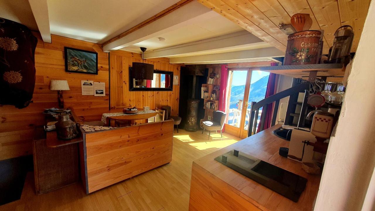 Chalet Les 3 Flocons Roure Exterior photo